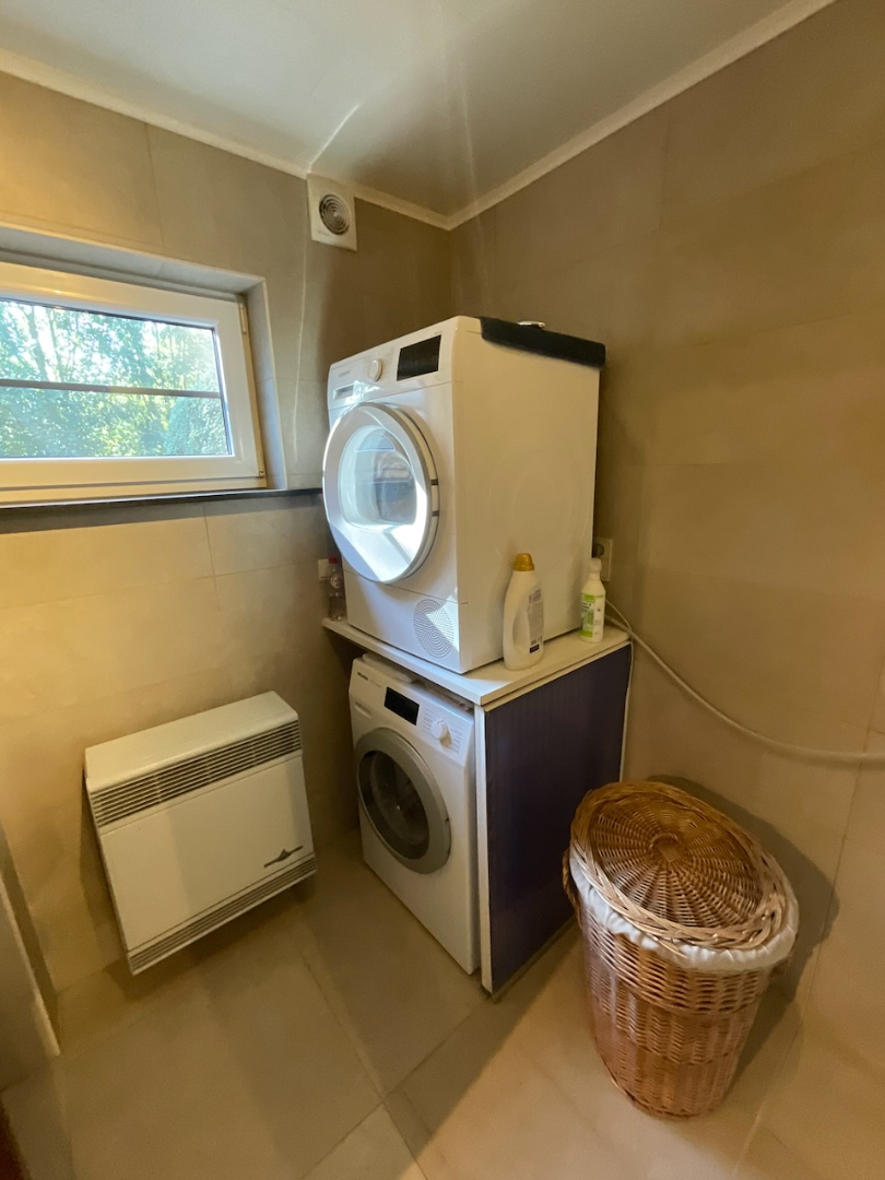 Landelijk gelegen woning met garage 