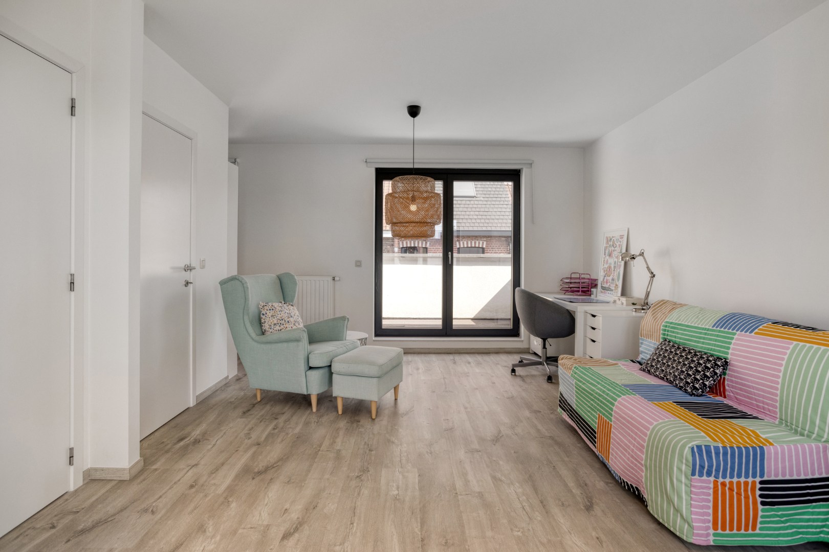 Instapklare woning met 4 slaapkamers, aangename leefruimte met staanplaats - EPC 89Kw/m² 