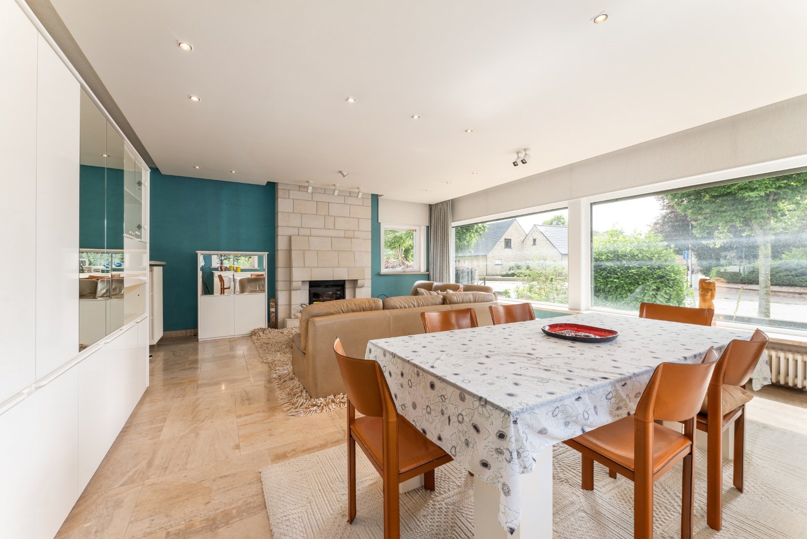 Centraal gelegen lichtrijke villa met 3 slpk, tuin en garage, Torhout 