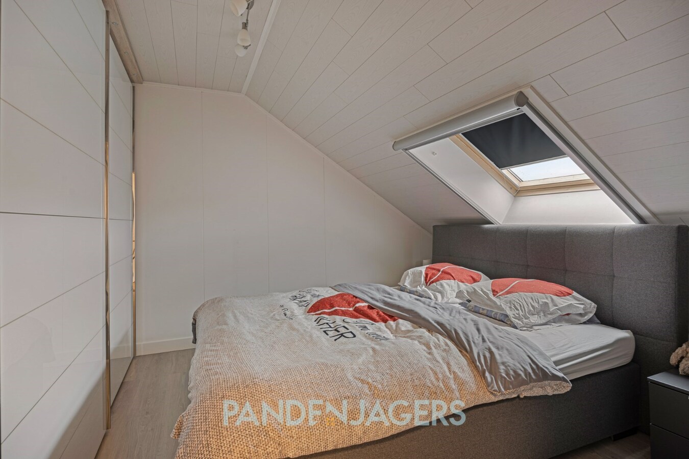 Prachtige bel-étage in gezellige woonwijk te Duffel 