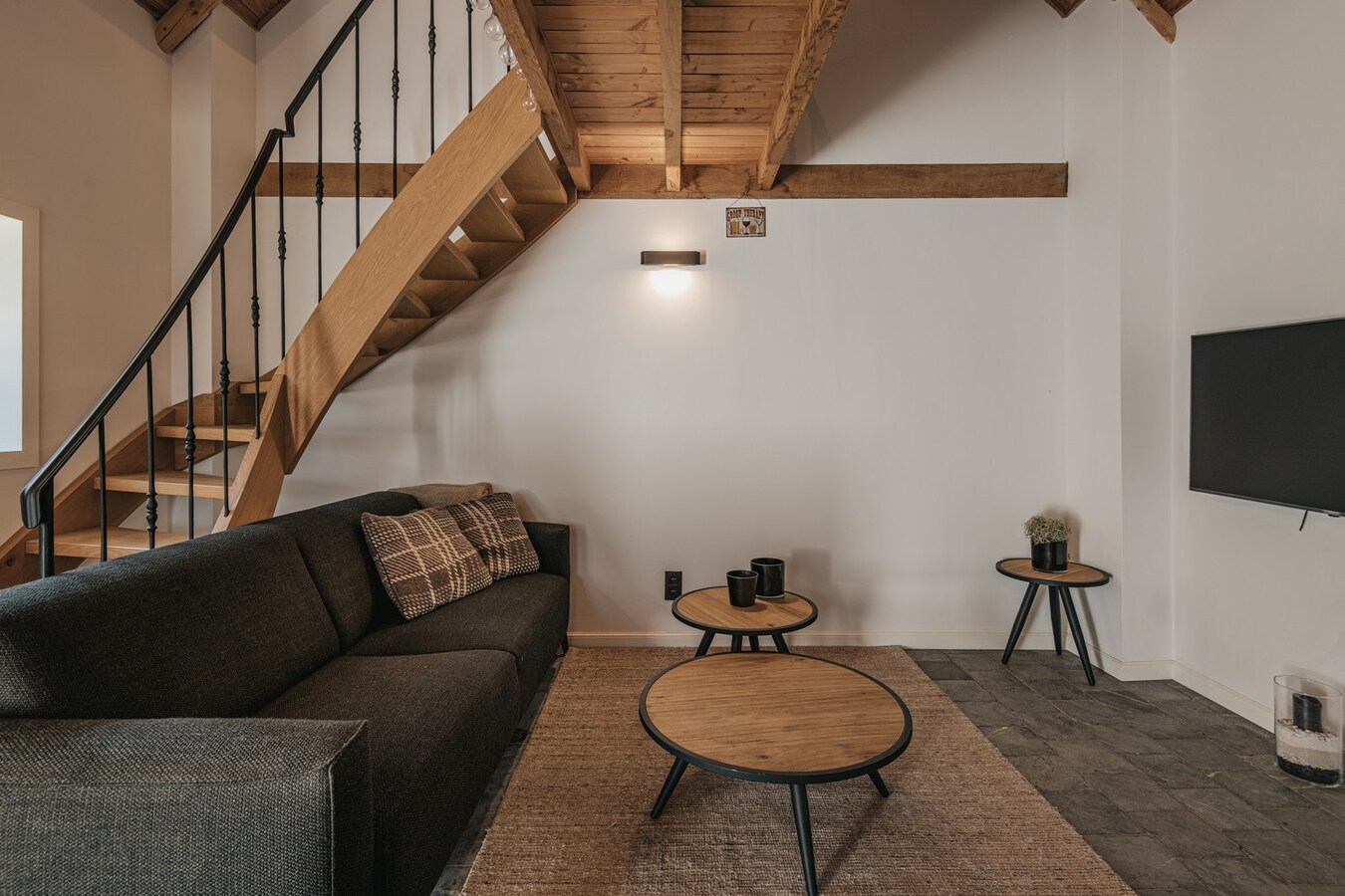 Exclusive equestrian accommodation on approx. 2,5 ha/6,18 acres in Geel (Antwerp region) 