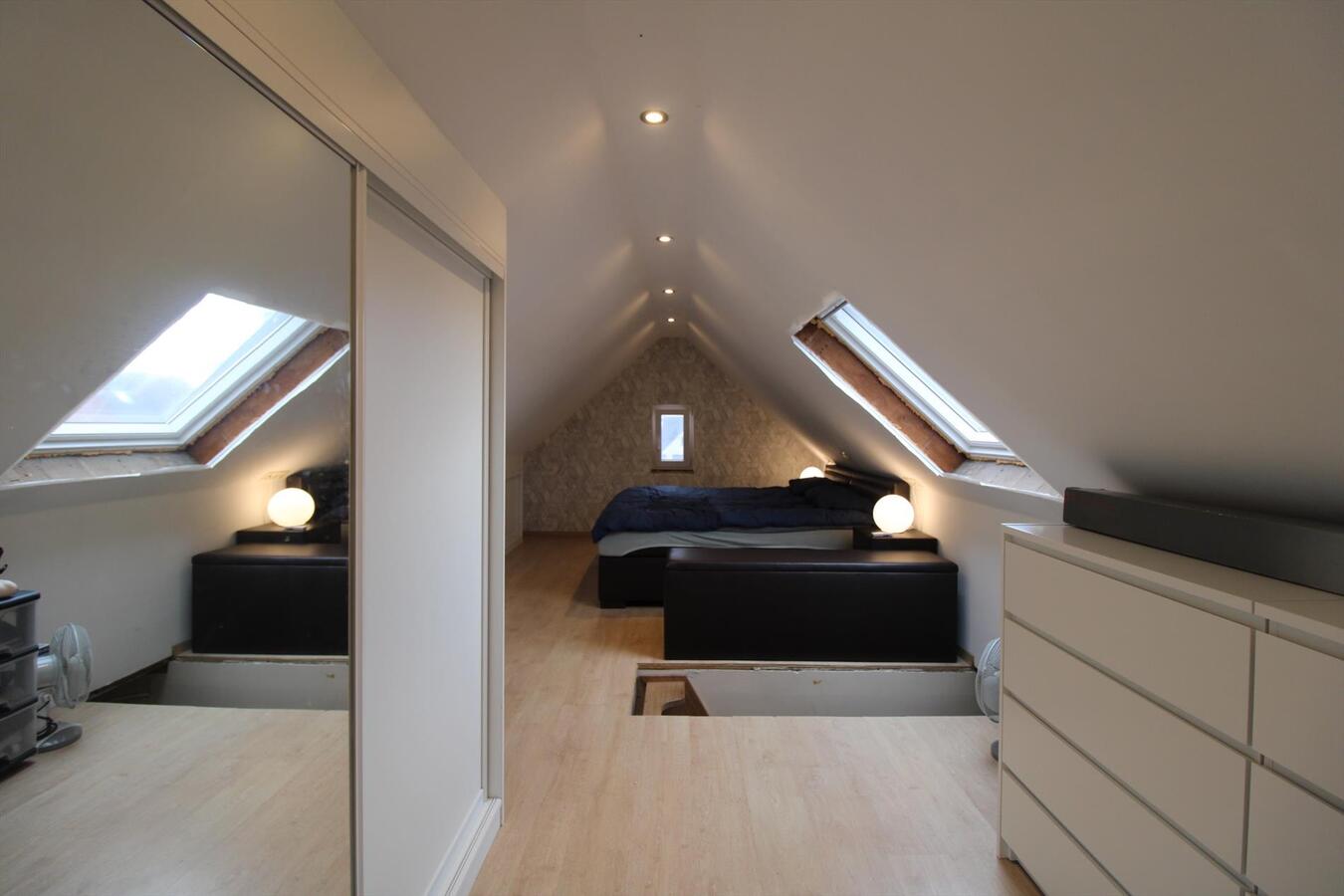 Alleenstaande woning met 3 slaapkamers te Woumen 