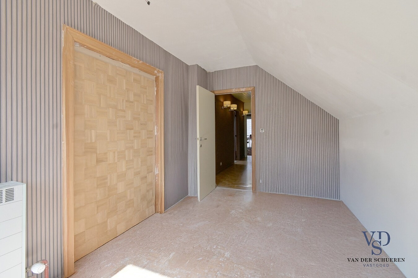 Tijdloze villa in residentiële wijk te Nazareth. 