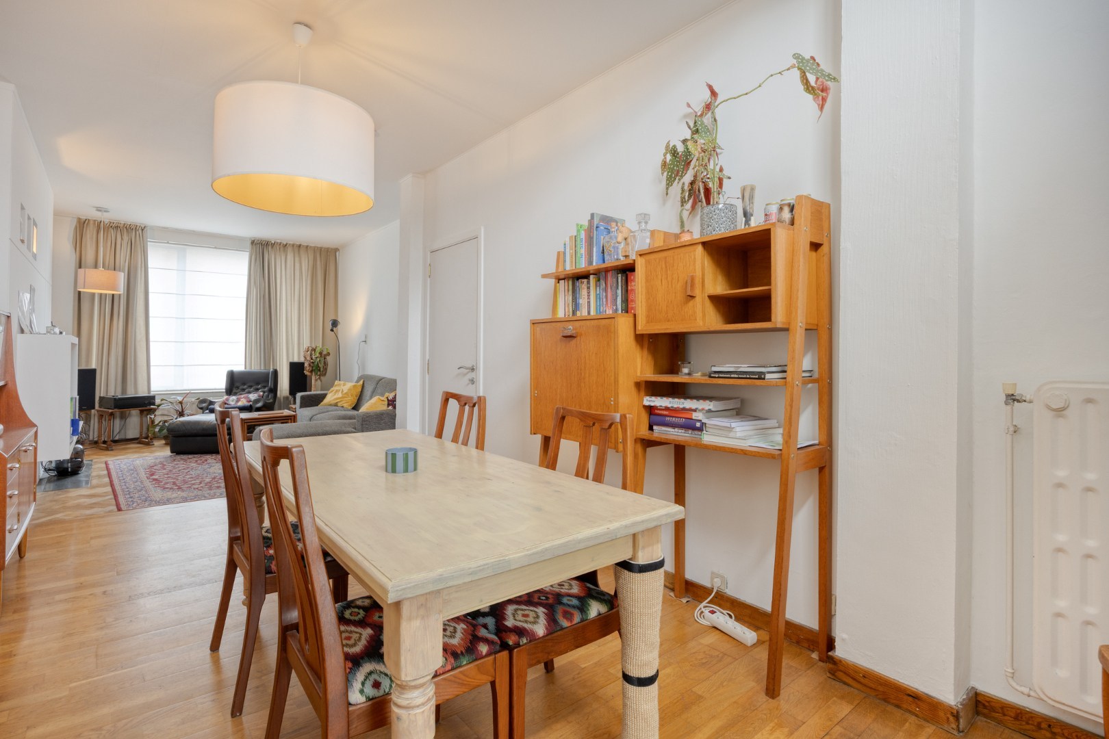 Ruime stadswoning met achteruitgang via Janseniusstraat met 4 slaapkamers, garage en tuin te Leuven- EPC 239kwh/m2 