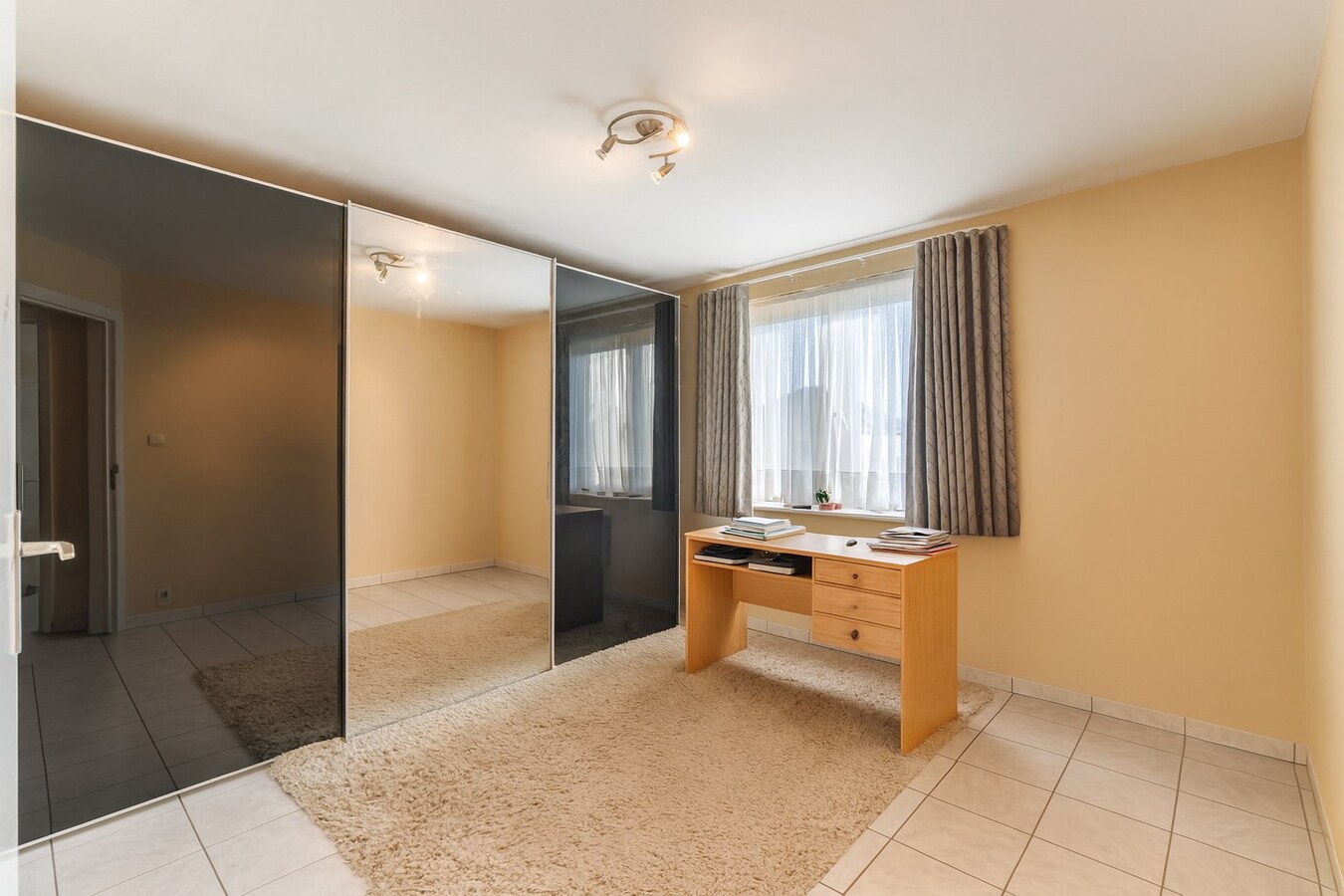 Uitstekend gelegen, instapklaar en lichtrijk appartement te Lummen 