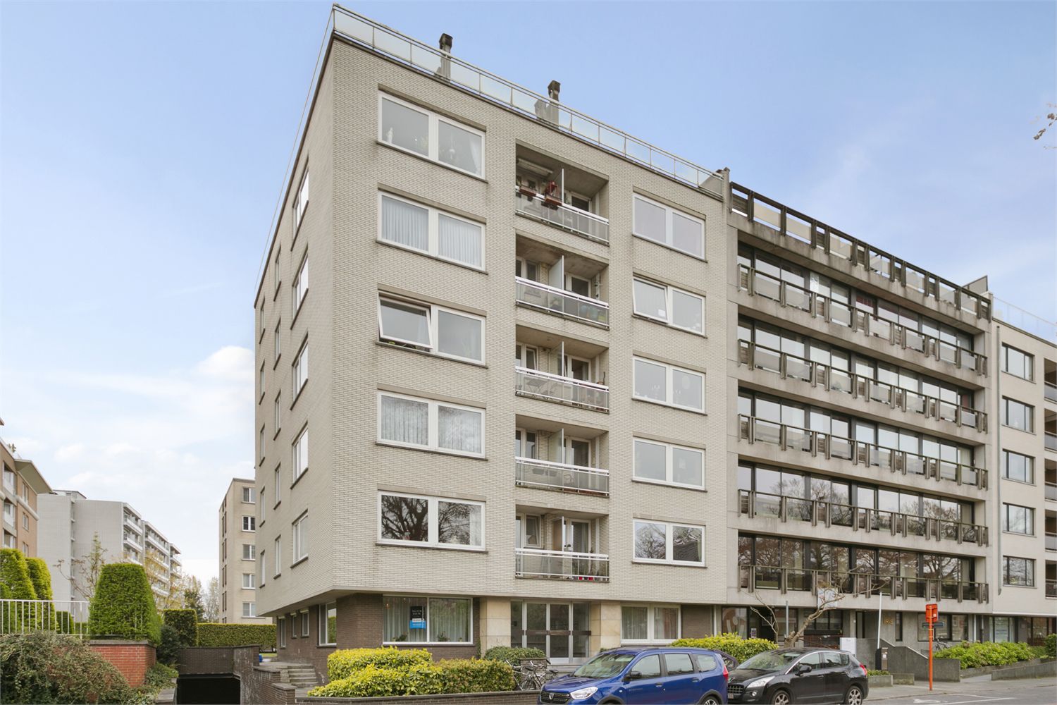 Appartement te koop. 