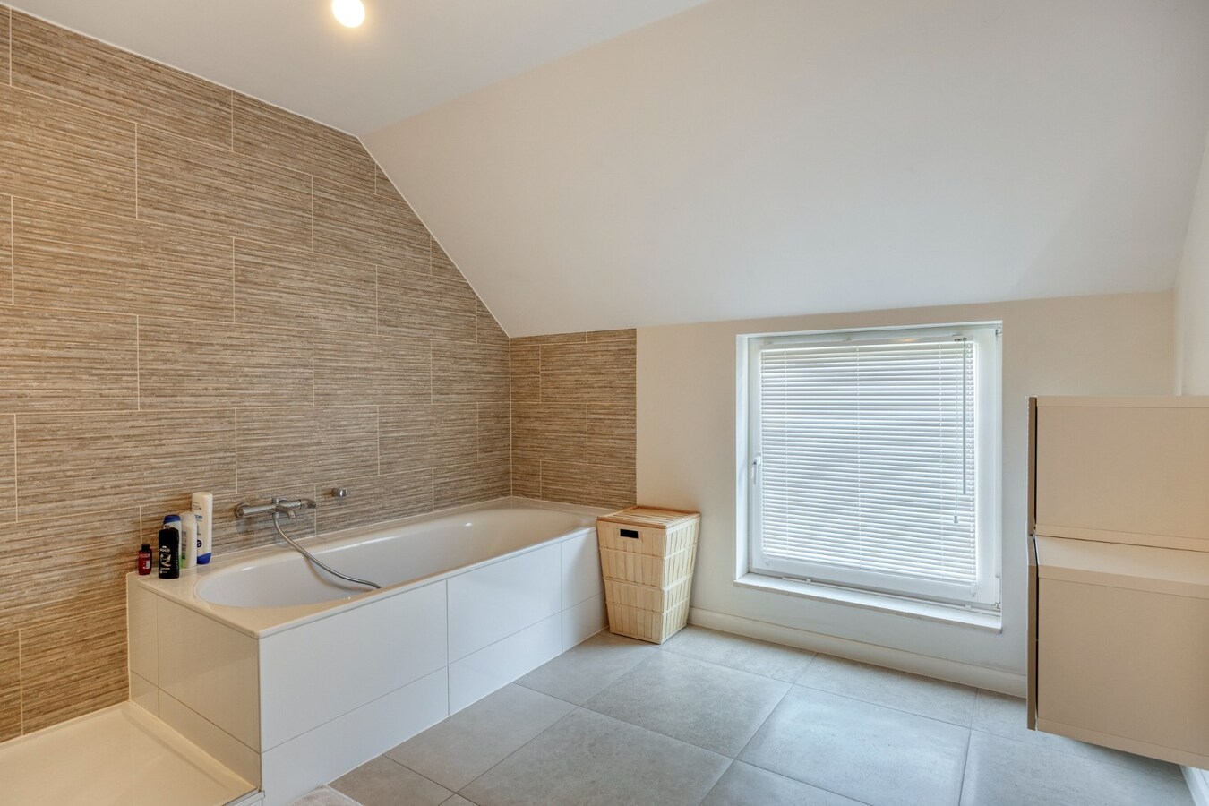 Exclusieve VILLA met zwembad in Zétrud-Lumay (Jodoigne) 