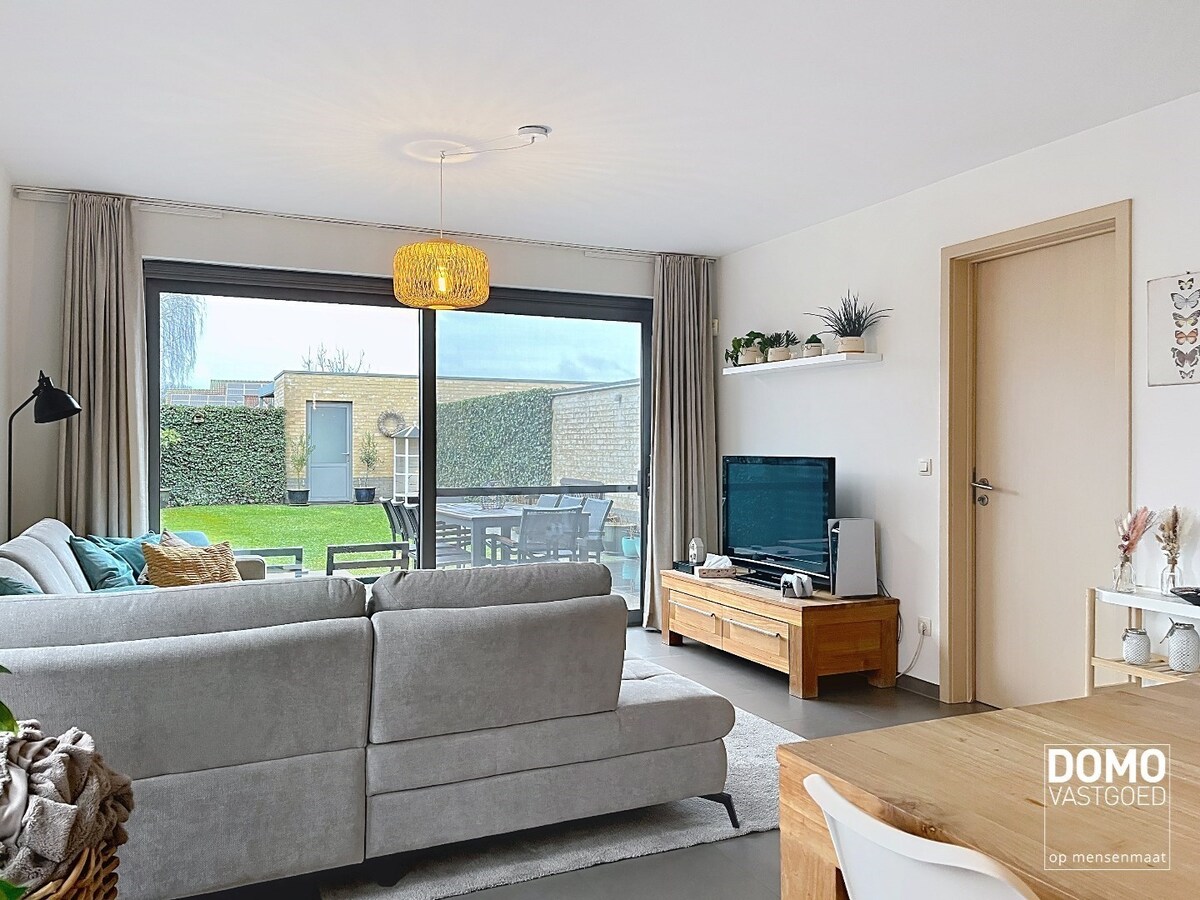 Instapklare en zeer ruime woning te Kuringen. 