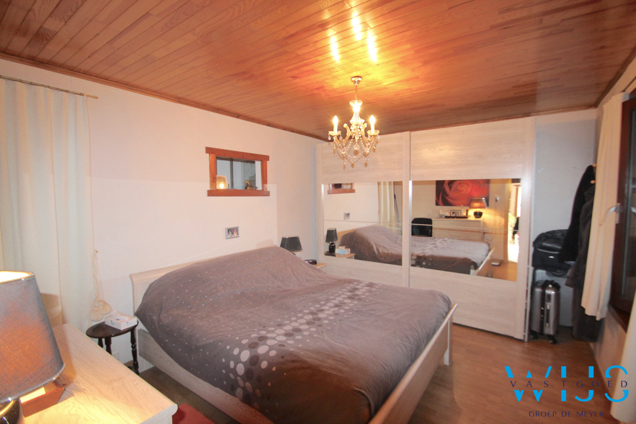 Zeer ruim woonhuis op een ideaal perceel te ADEGEM ! 