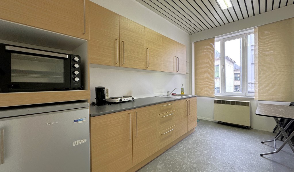 Kantoren met mogelijkheid tot opslag te huur in Antwerpen