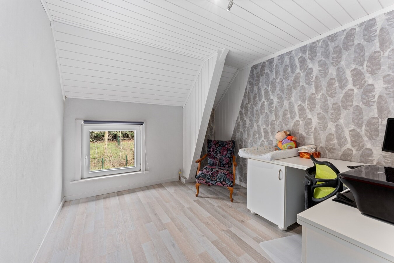 Woning met 4 slaapkamers en garage te Koekelare 