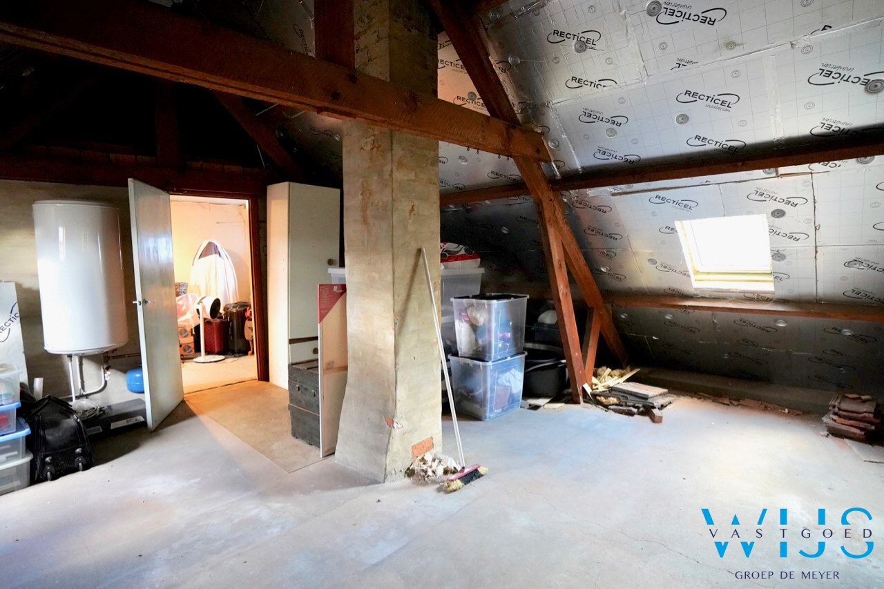 Toffe gezinswoning met garage in het CENTRUM VAN ERTVELDE ! 