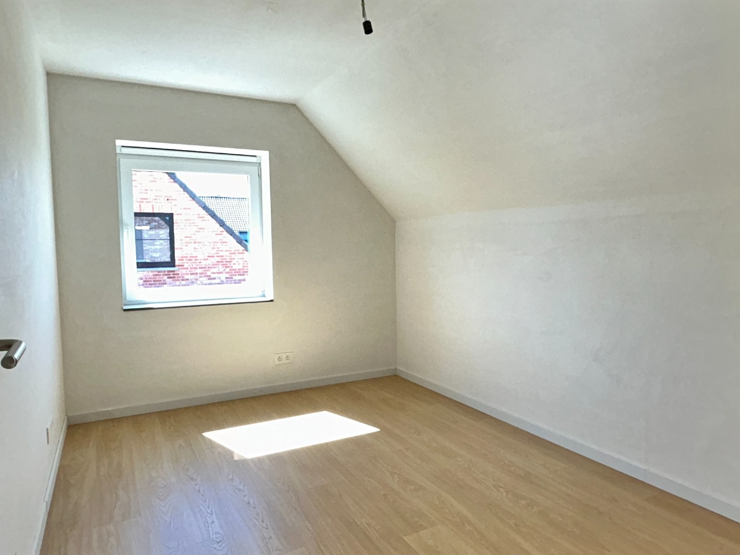 Instapklare nieuwbouwwoning met 3 slaapkamers en tuin op 681 m² 