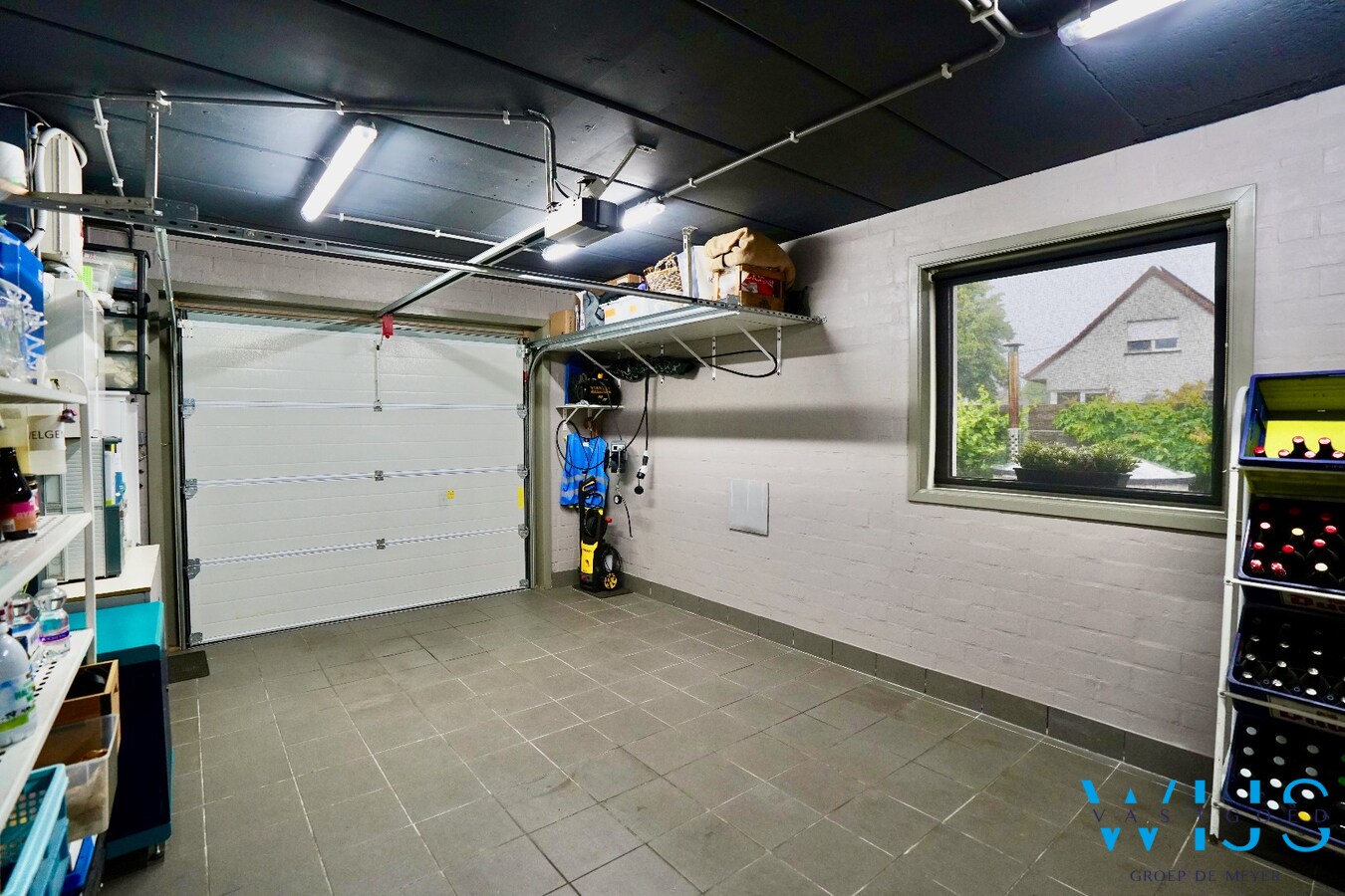 Instapklare bungalow met 5 slaapkamers, zonnepanelen en EPC label  A ! 