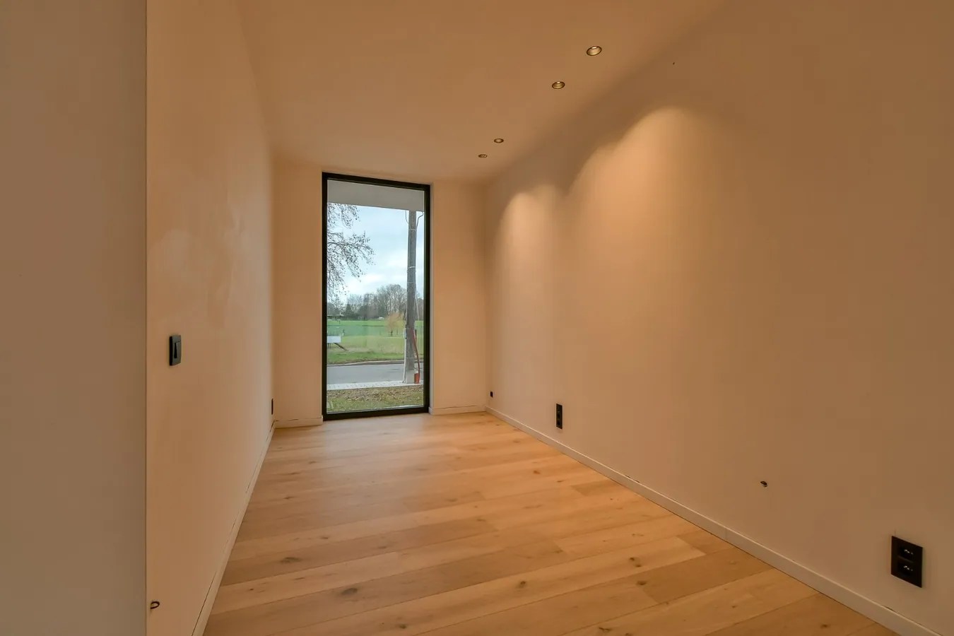 Ruime afgewerkte nieuwbouwwoning met landelijk zicht! 