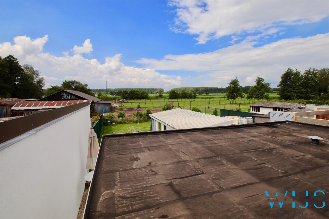 Leuke gezinswoning met 4 slaapkamers + tuin en garage te Zelzate! 