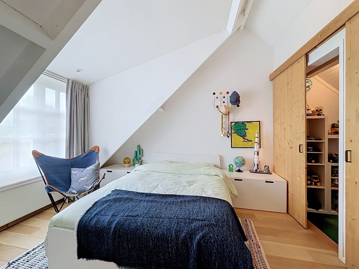 Architecturale parel met gemengde bestemming te Oombergen 