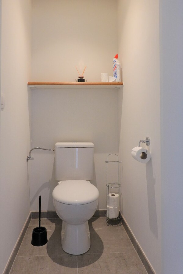 Halfopen nieuwbouw met inpandige garage 