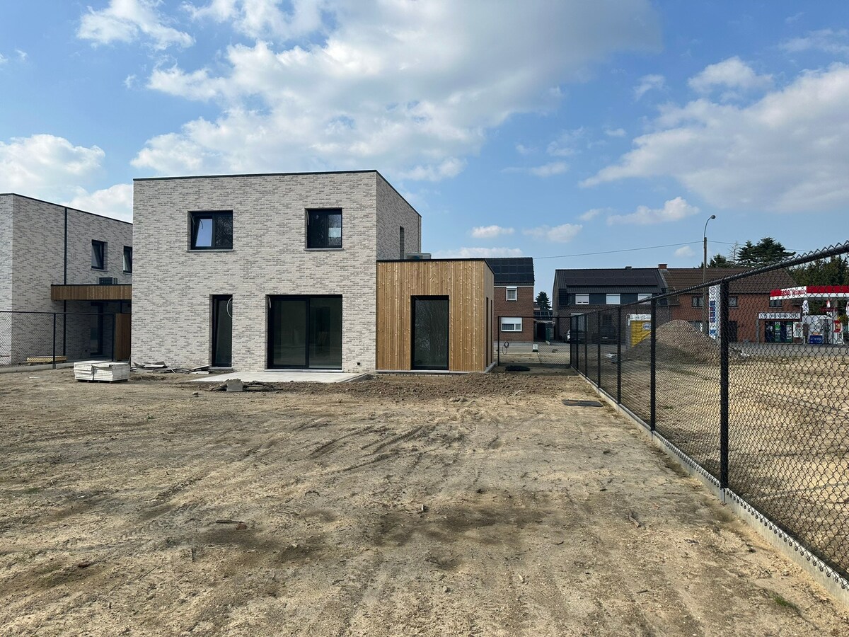 Lichtrijke, eigentijdse nieuwbouwwoningen 