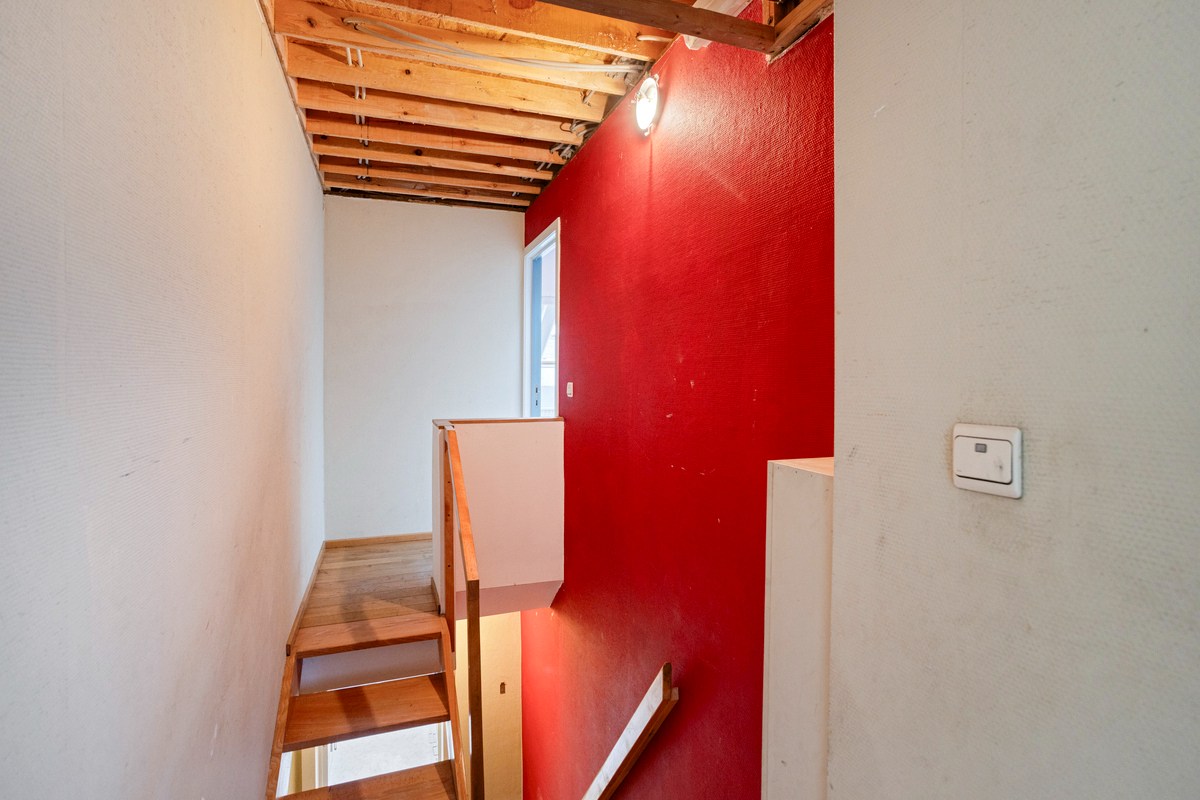 Uniek opbrengstpand met 1 appartement en 2 studentenkamers in centrum Leuven!  – EPC label B - bewoonbare opp. 227 m² 