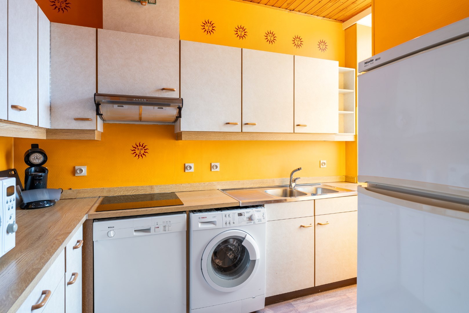 1 chambre avec salle de bains dans un appartement en résidence Palace 