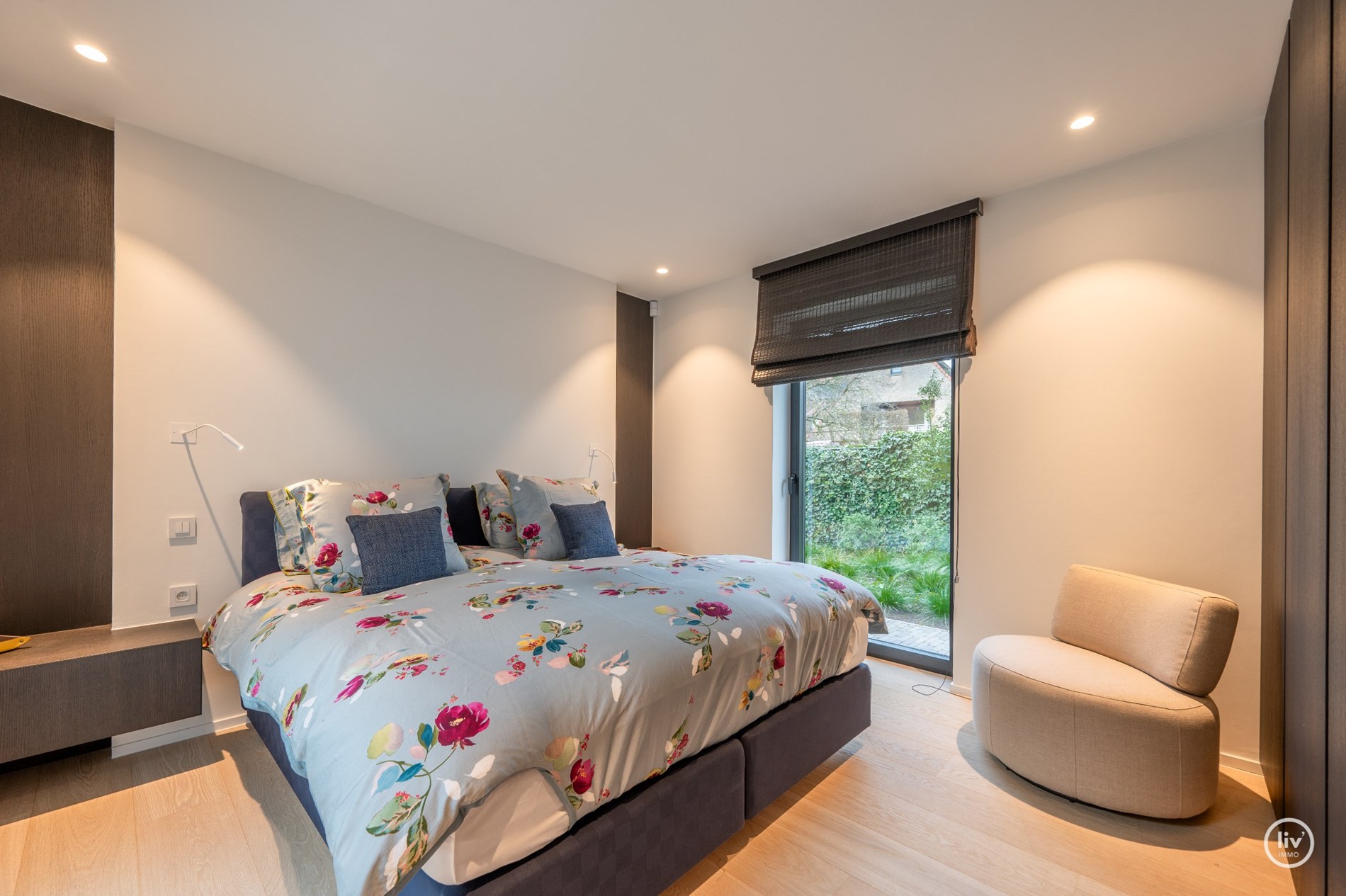 Superbe villa charmante, entièrement rénovée et joliment située dans un quartier résidentiel calme à proximité du centre de Knokke. 