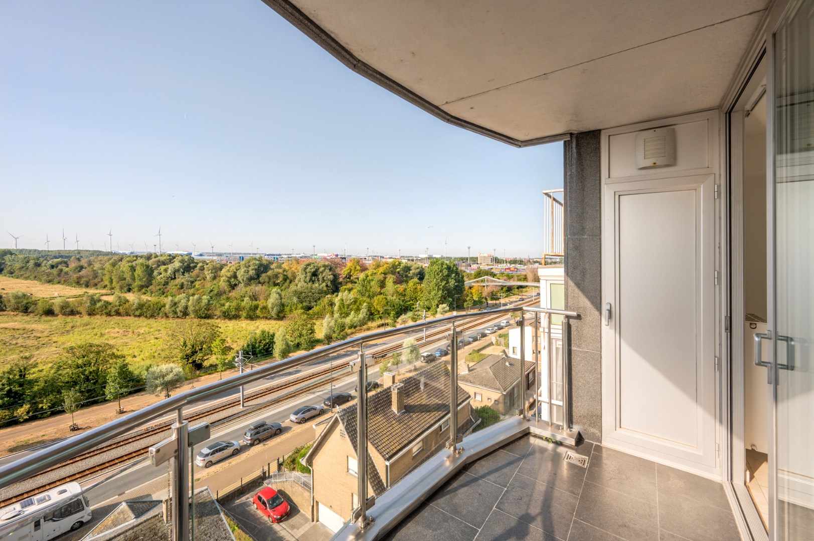 Ruim appartement met FRONTAAL ZEEZICHT 