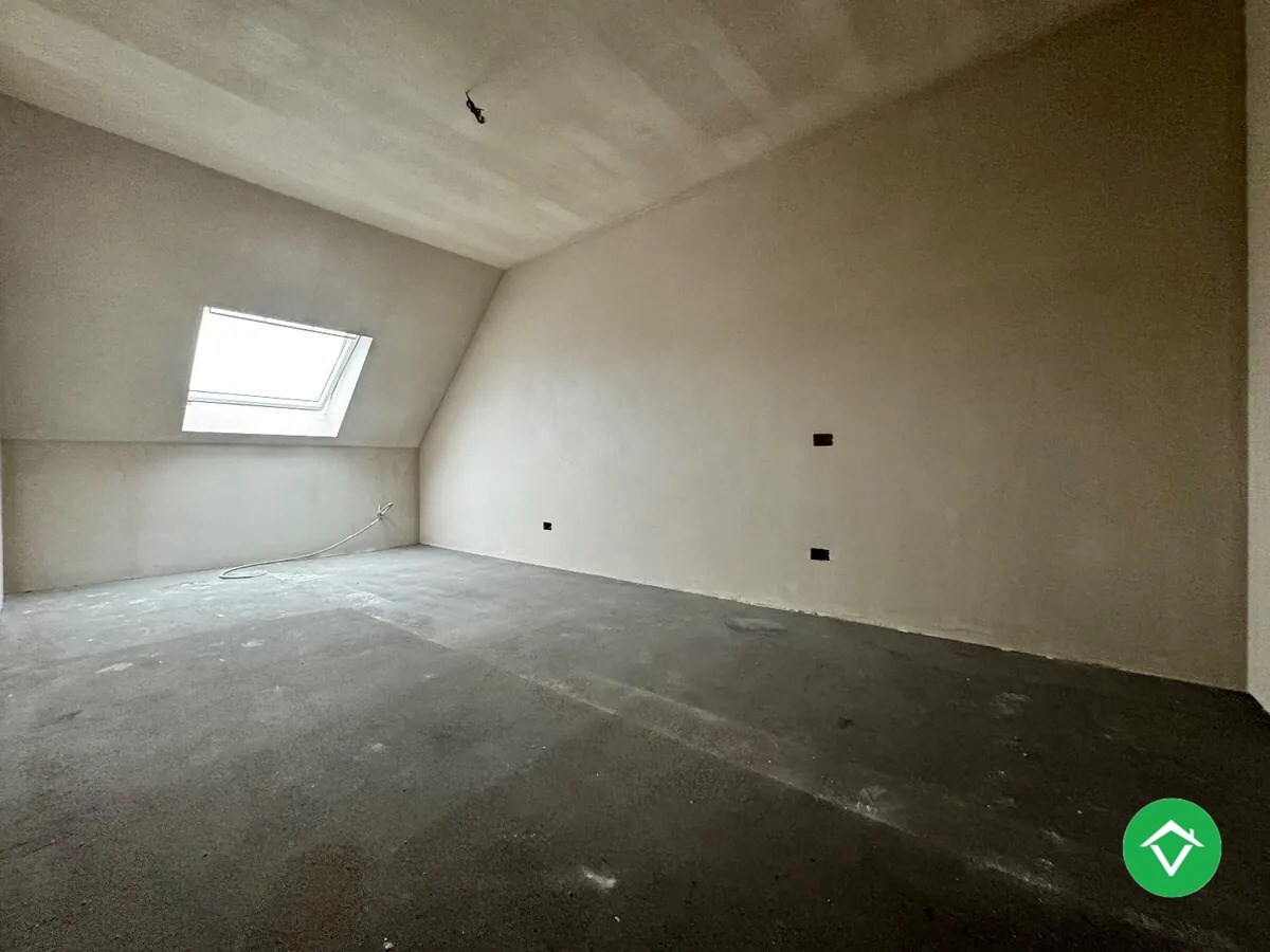 Nieuwbouwwoning met 3 slaapkamers te Sint-Eloois-Winkel 