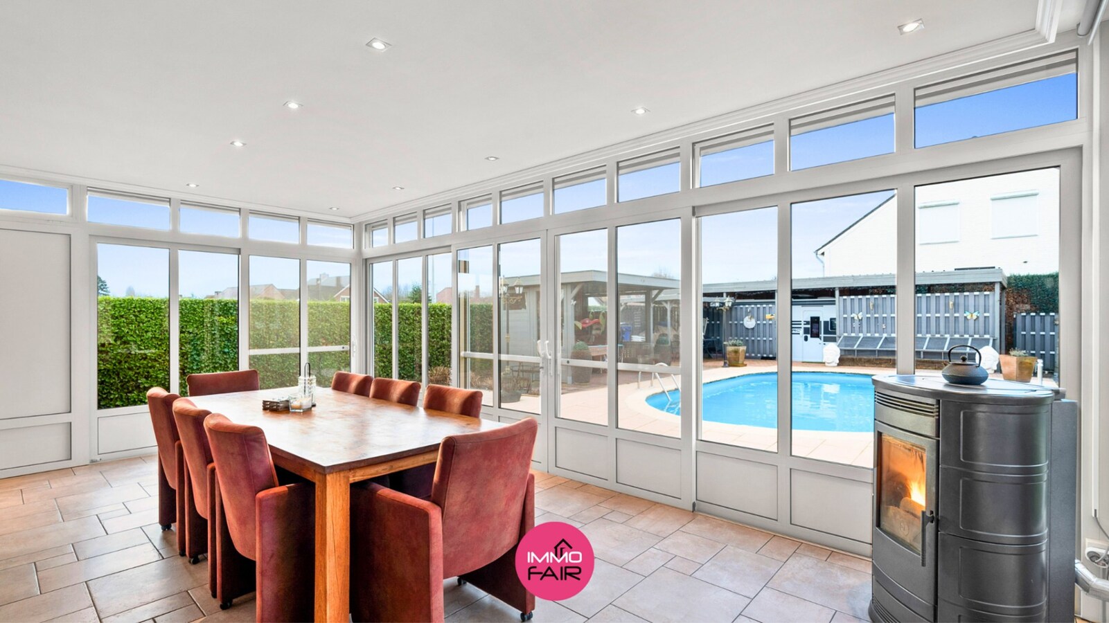 Royale gezinswoning op perceel van 829 m² op 5 minuten van Maastricht! 