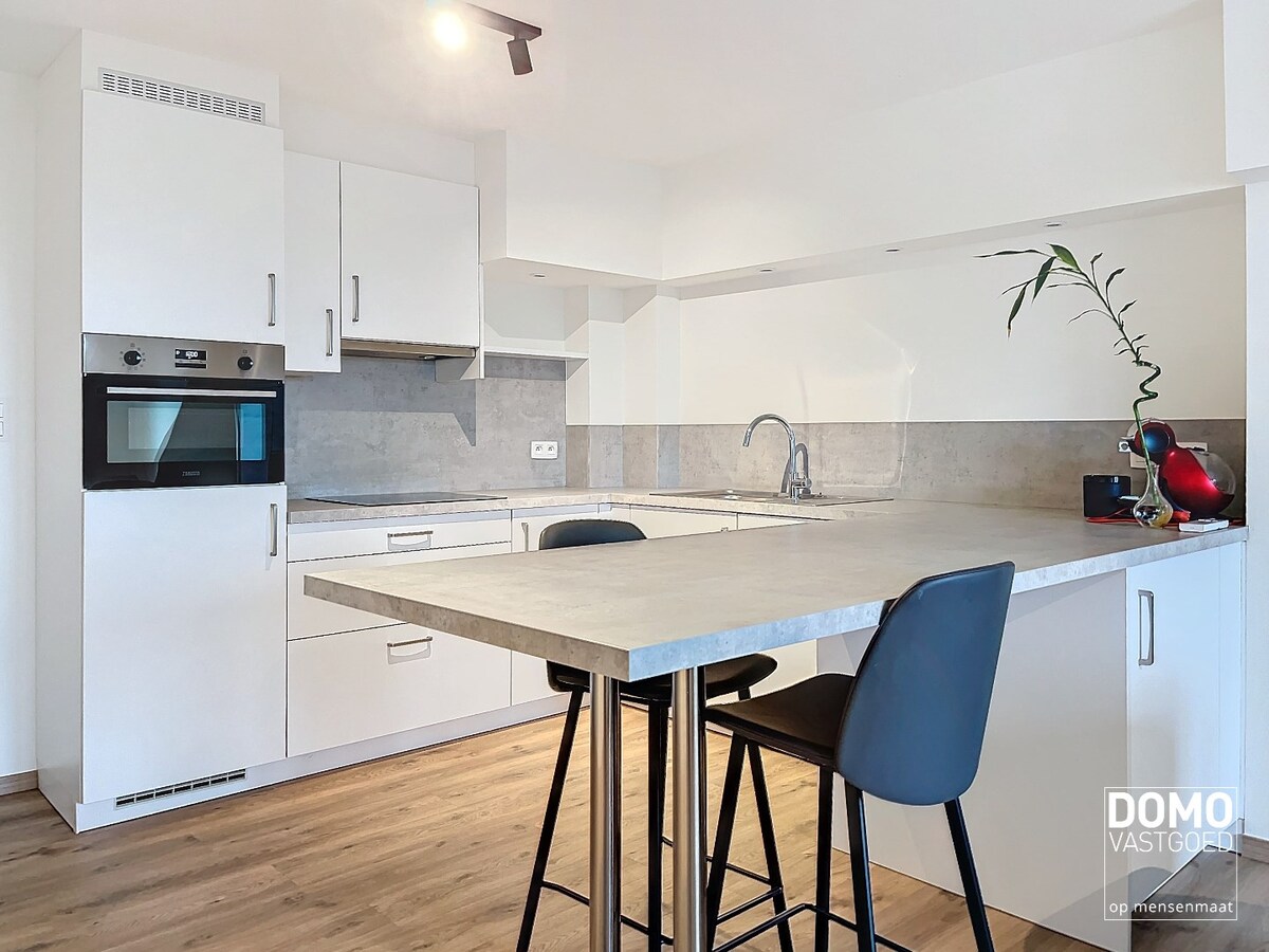 ENERGIEZUINIG EN VOLLEDIG GEMEUBELD APPARTEMENT TE TUILT (KURINGEN) 