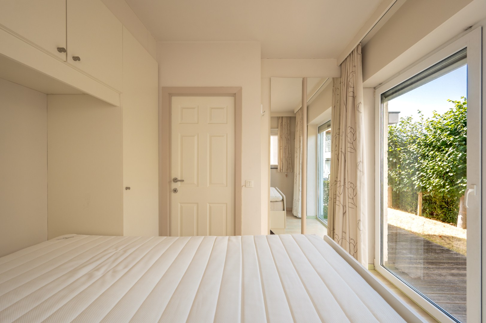 Appartement met tuin vlakbij het strand 