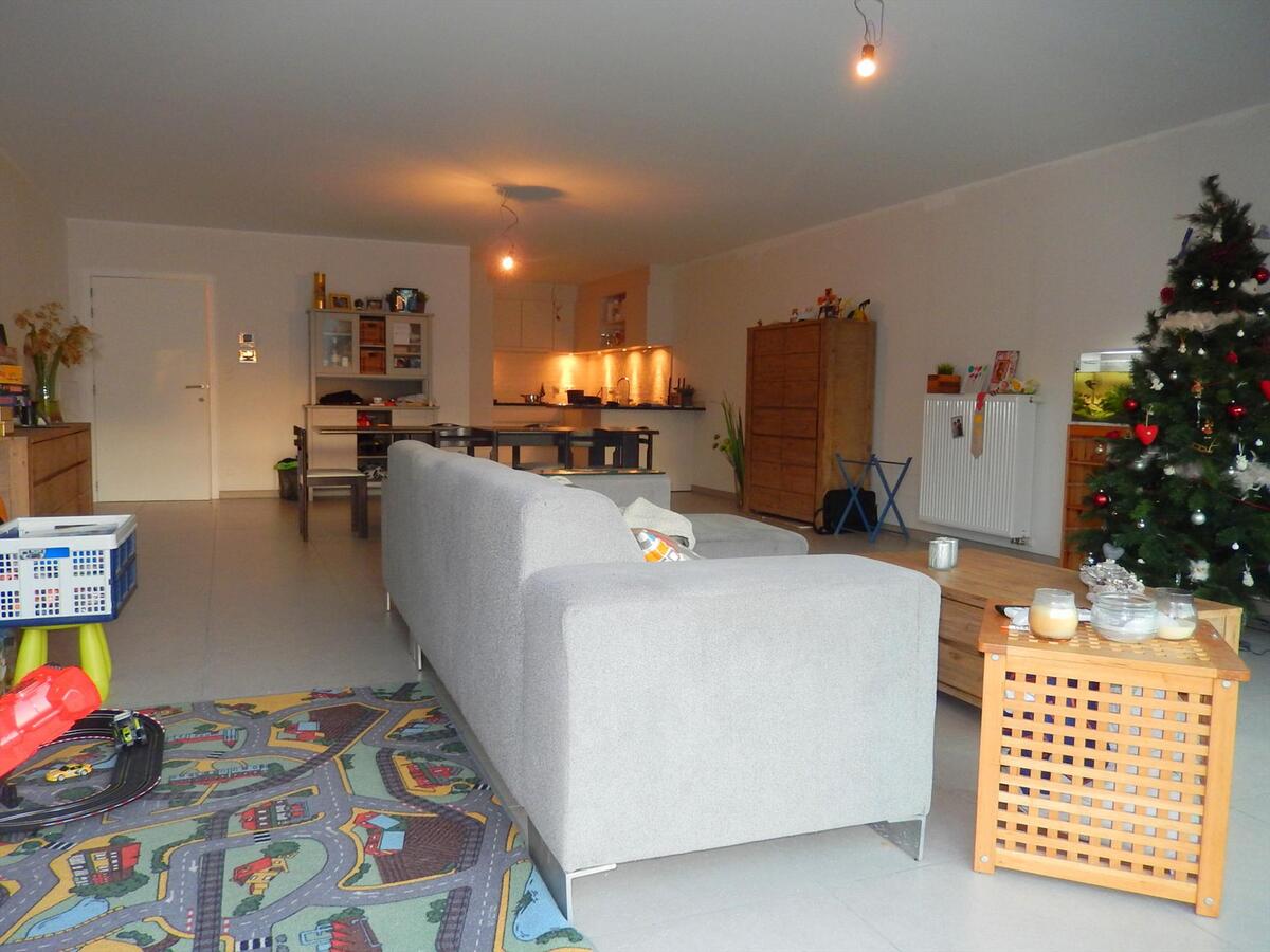 Prachtig nieuwbouwappartement met garage 