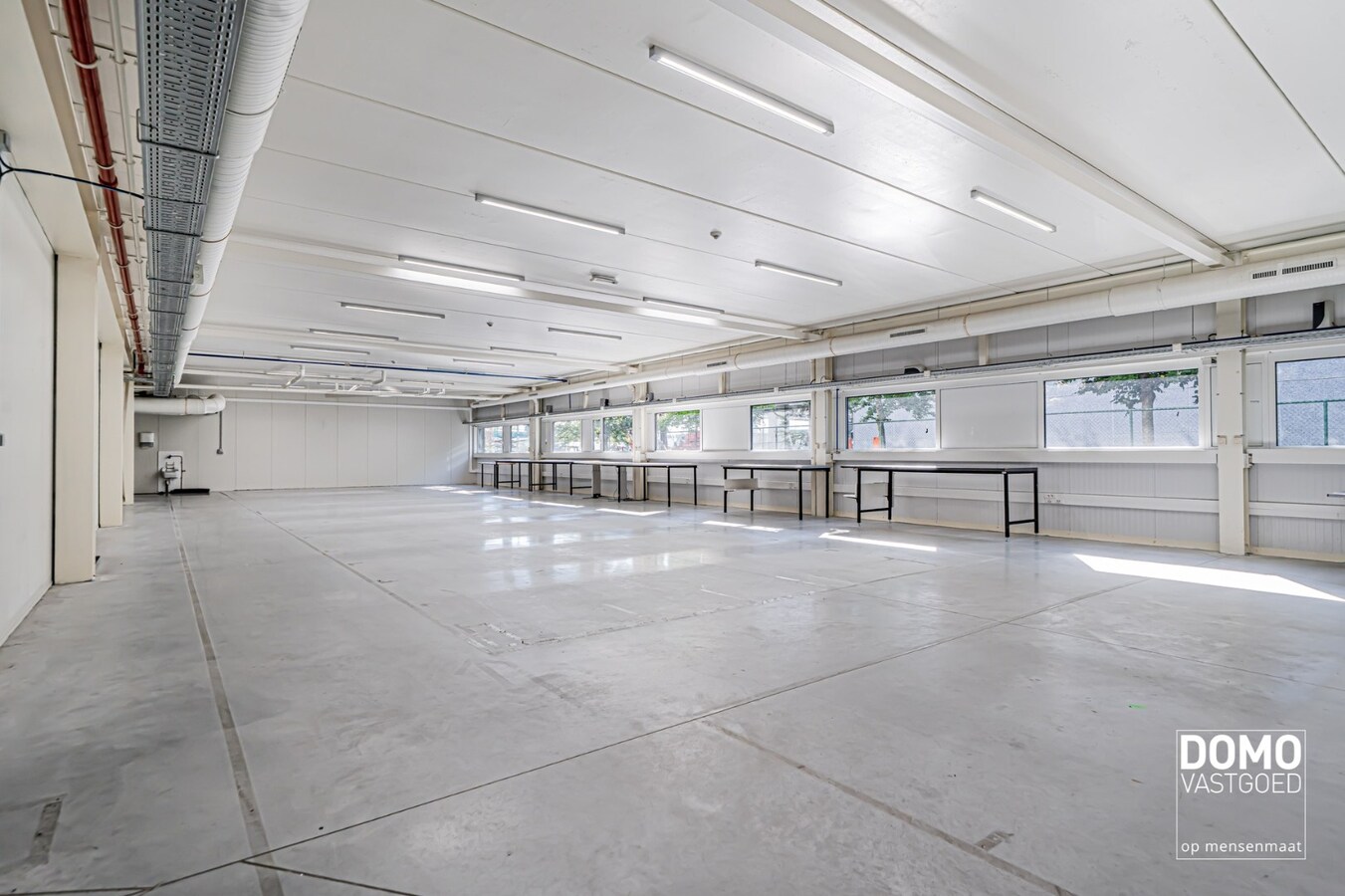 INNOVATIEVE RUIMTE MET LABO, LOGISTIEKE VOORZIENINGEN EN RESEARCH &amp; DEVELOPMENT IN EEN ECO-BEDRIJFSGEBOUW TE PAAL 
