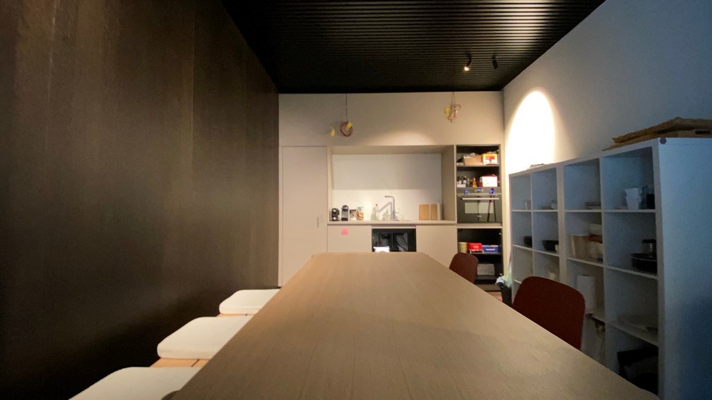 Instapklaar gelijkvloers kantoor te huur aan Bijlokesite te Gent