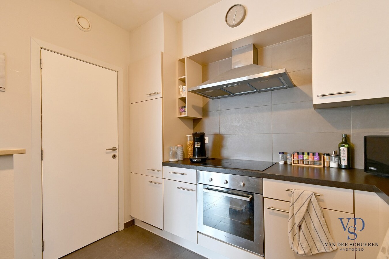 Gelijkvloers appartement.