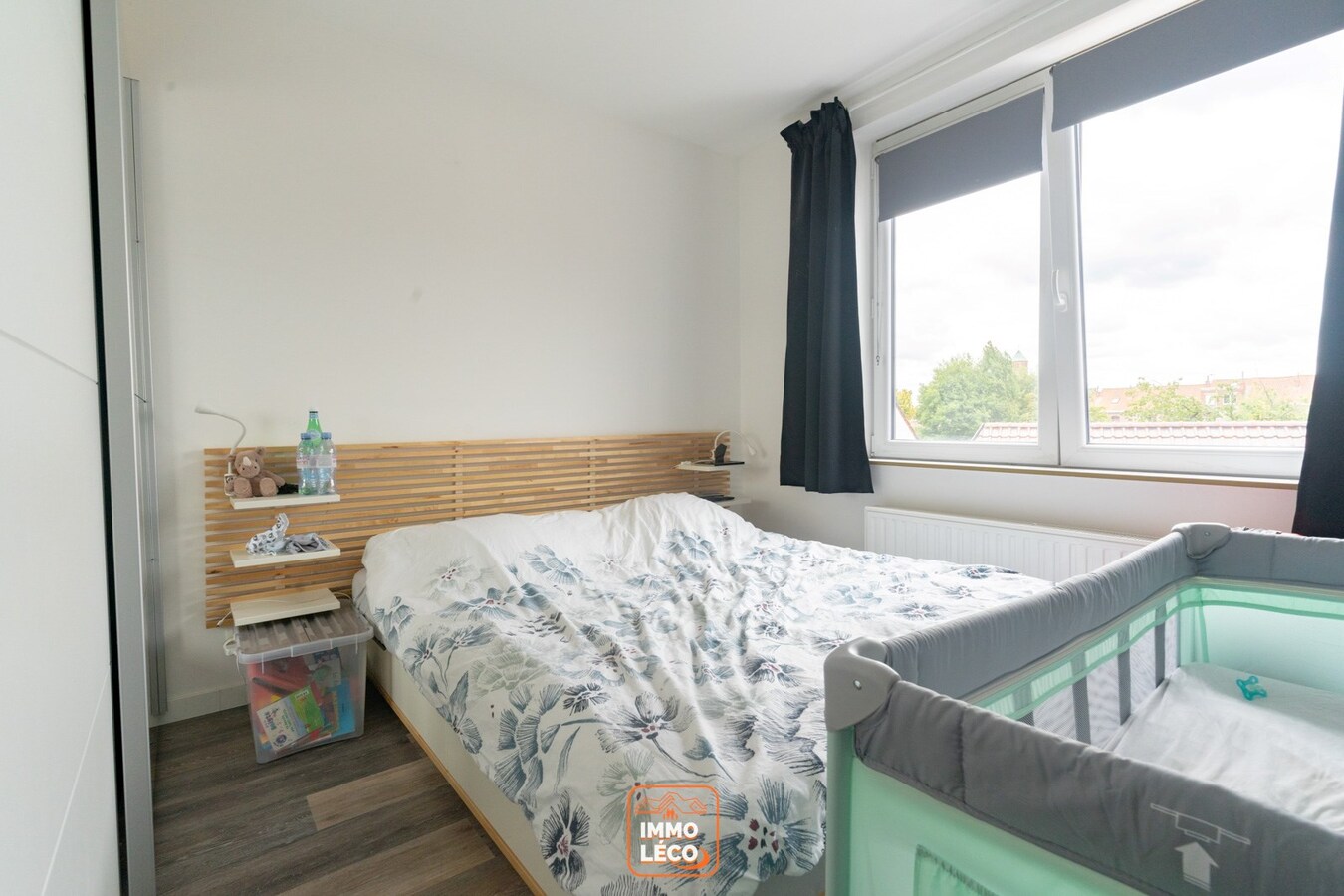 Appartement moderne deux chambres, dans une rue calme appréciée. 