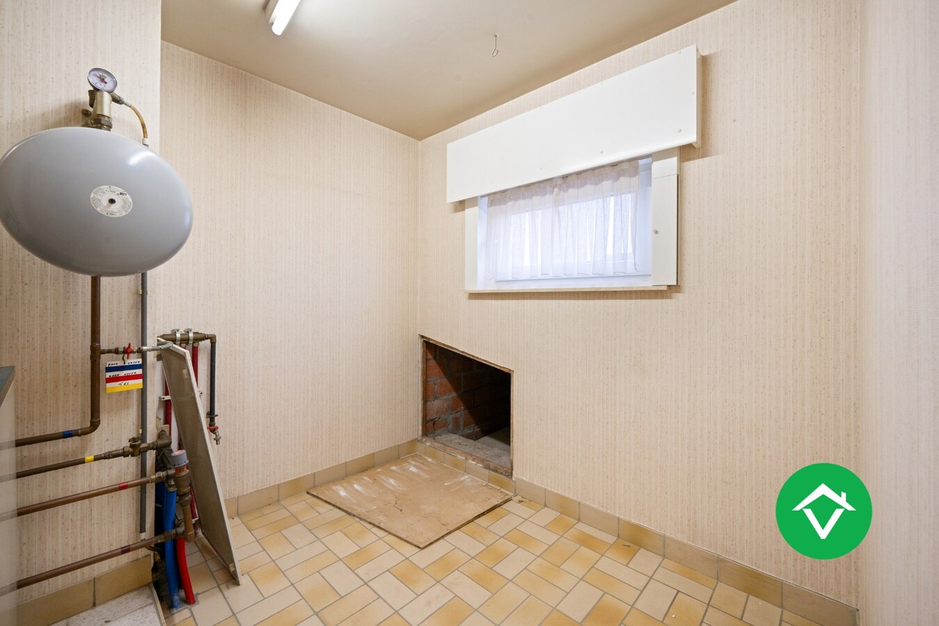 Instapklare woning met 4 slaapkamers en garage te Ichtegem 