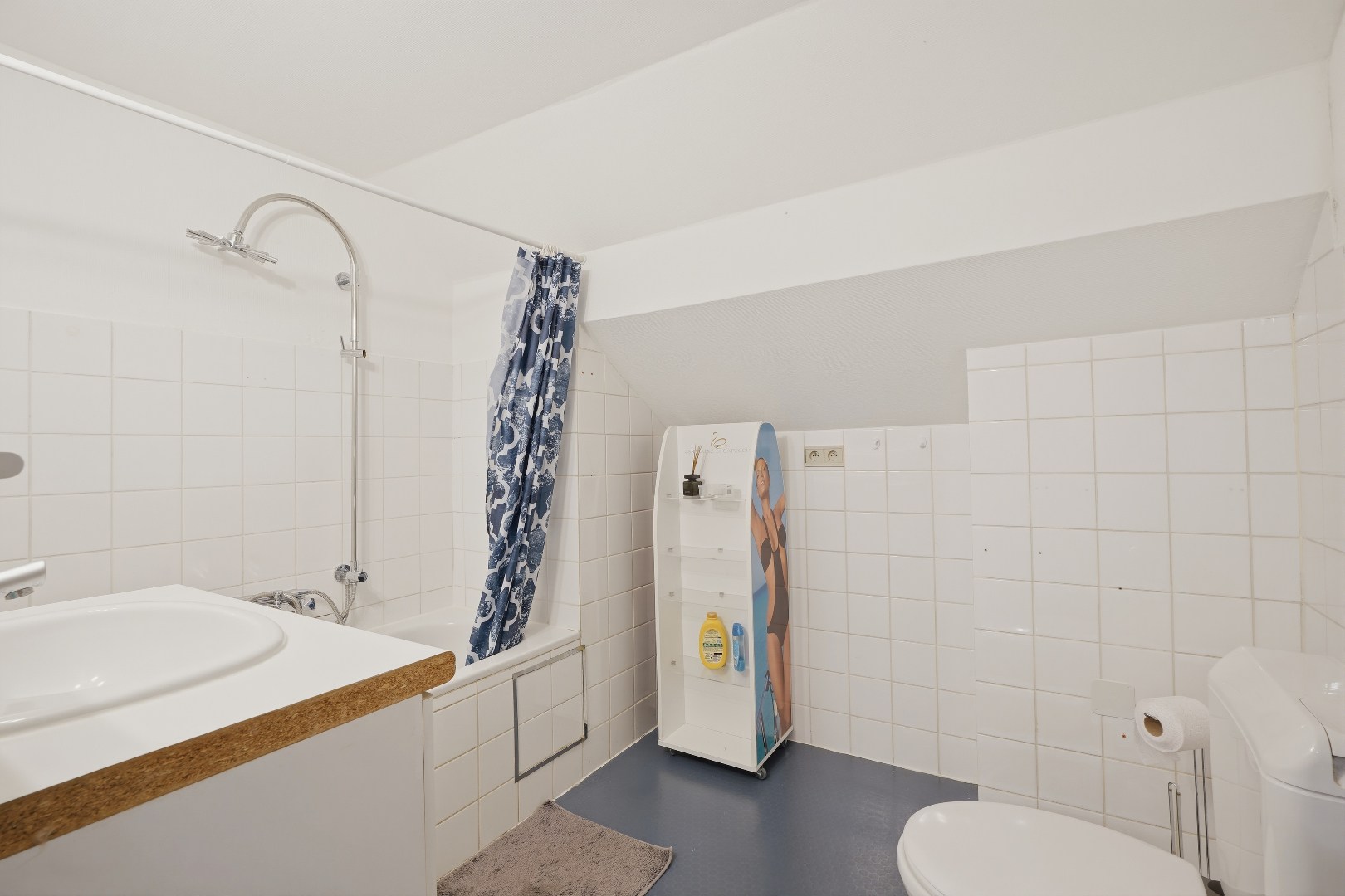 Unieke opportuniteit: karaktervolle handelswoning met talloze mogelijkheden in hartje Nieuwpoort-Stad 