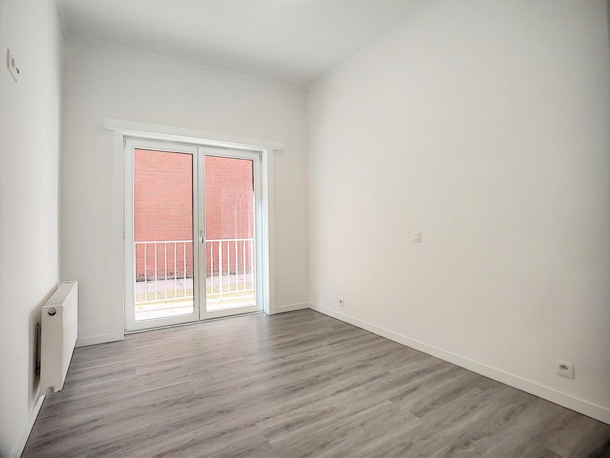 Gerenoveerd appartement op de Zeedijk met aangenaam zicht - Heist 