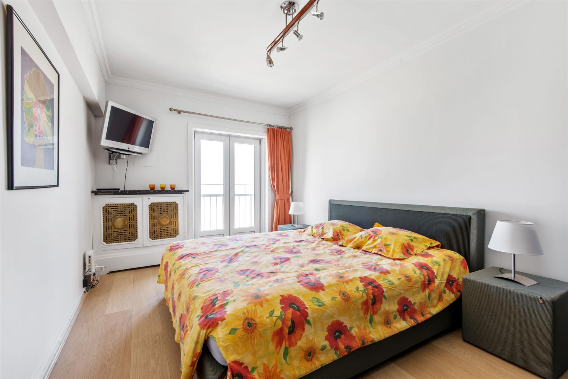 MAGNIFIQUE APP DE VACANCES . 2 CHAMBRES A COUCHER AVEC VUE FRONTAL SUR MER (GARAGE COMPRIS !!) 