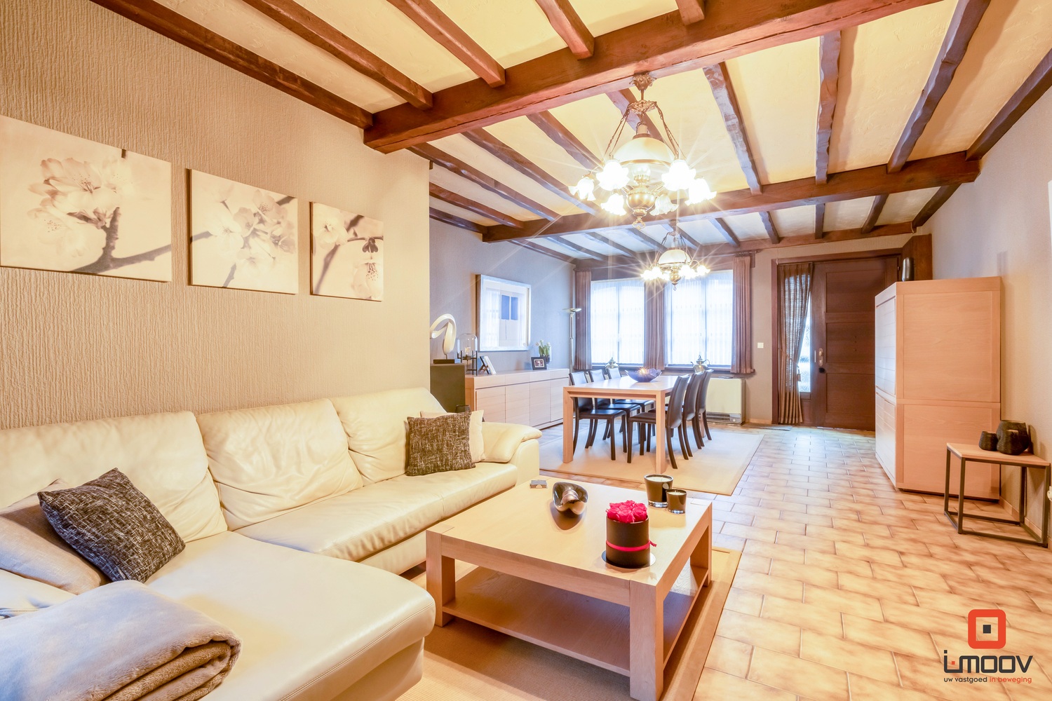 Charmante rijwoning met zeer veel mogelijkheden in Balegem! 