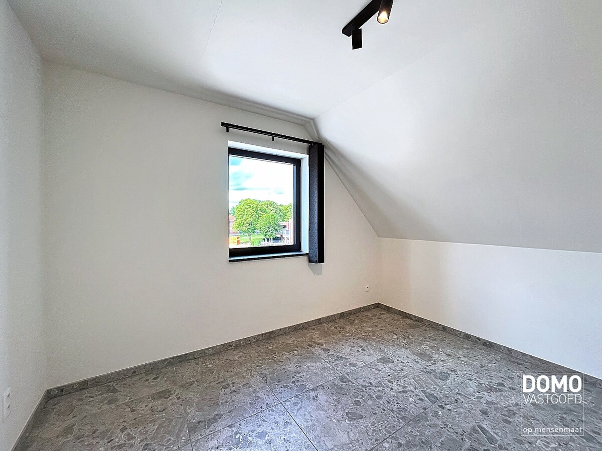 RUIM EN ENERGIEZUINIG DUPLEXAPPARTEMENT IN HEUSDEN-ZOLDER 