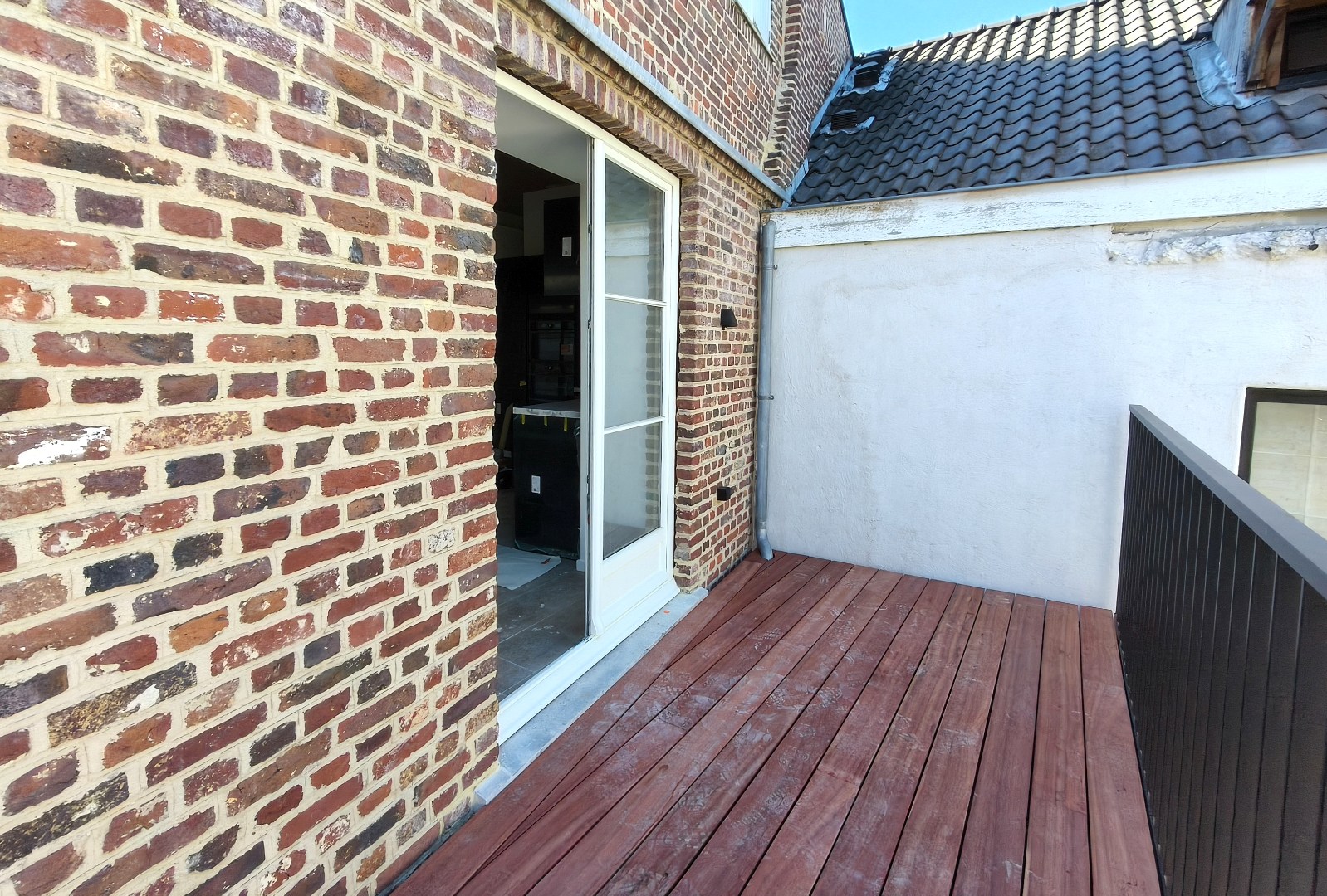 NIEUW APPARTEMENT MET TERRAS 