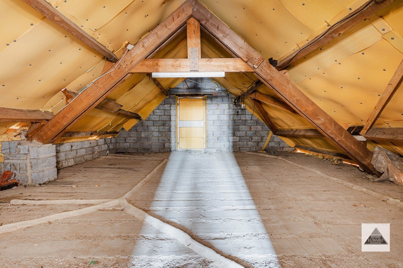 Eigenbilzen: op te knappen woning op 9a 61ca 
