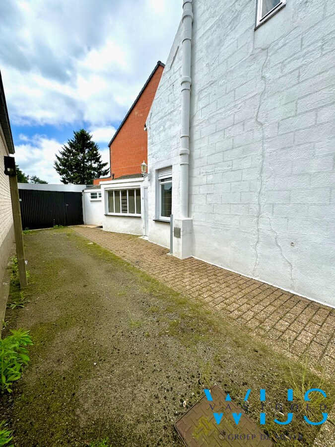 Te renoveren woning in centrum Ertvelde 