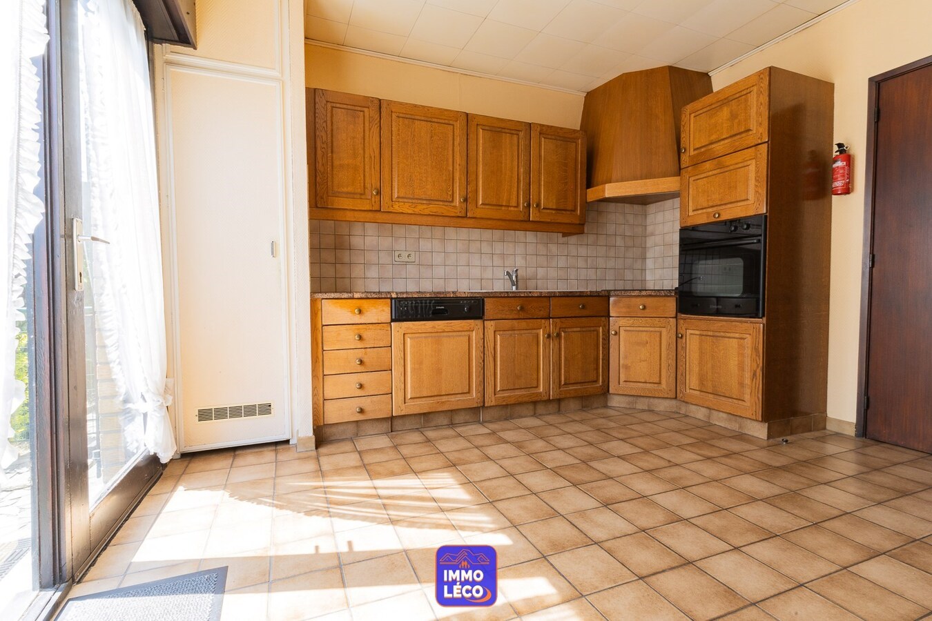 Plain-Pied avec deux garages situé à "La Coquinie", excellent potentiel ! 