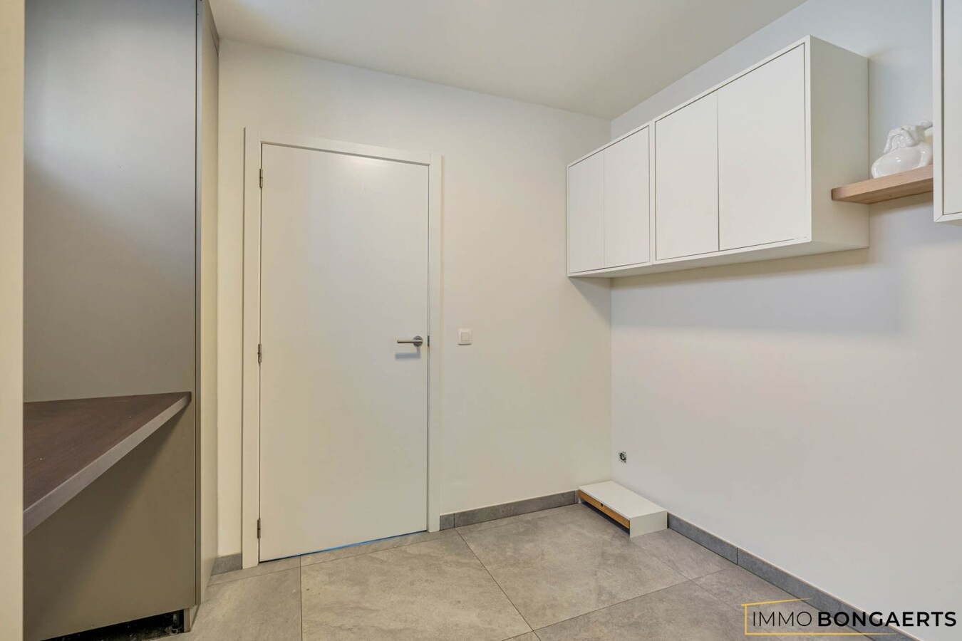 Energiezuinige woning met zwembad op rustige ligging in As 