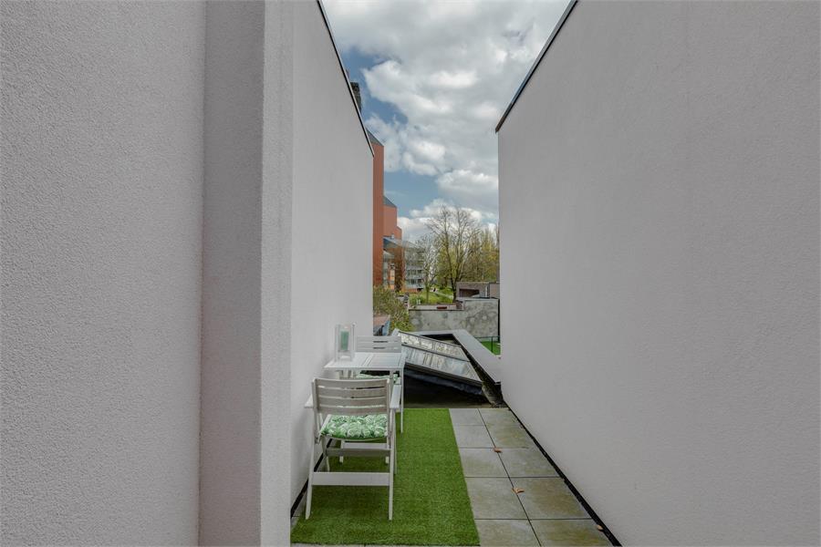 Volledig gerenoveerde woning op ideale locatie!! 