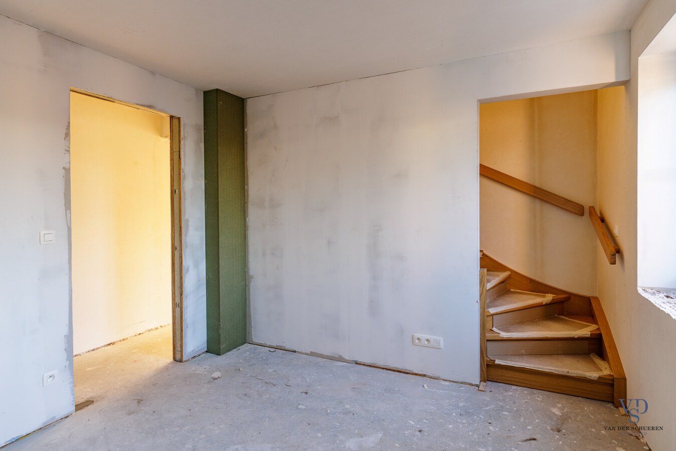 Gerenoveerde (stapel)woning met 3 slaapkamers 