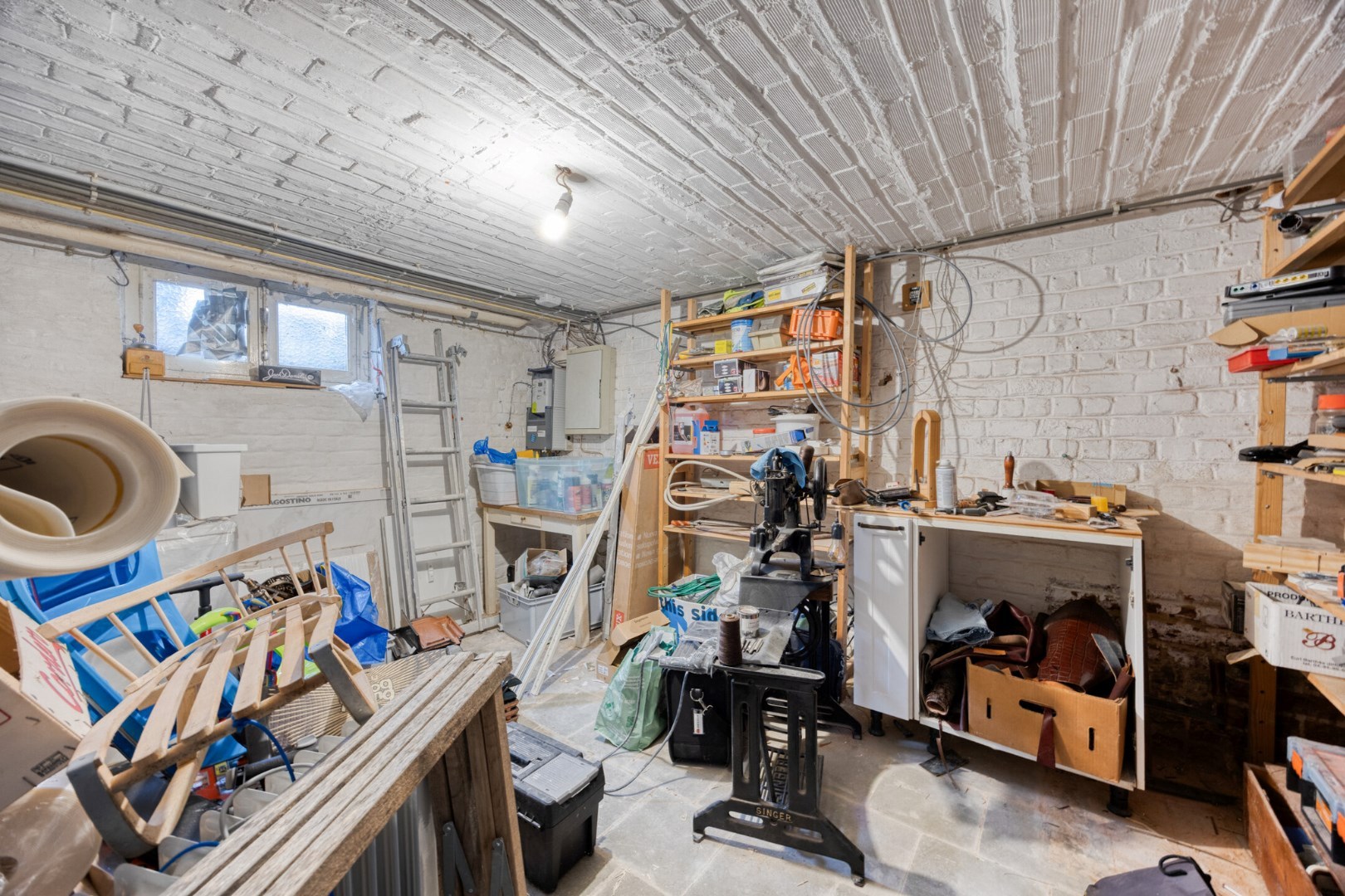 4 gevel VILLA met 3 slaapkamers + bureau, ruime tuin – 1652 ALSEMBERG (BEERSEL) 